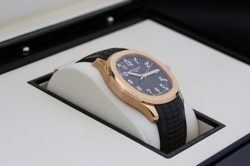 Patek Philippe 5167R-001 Chocolate AQUANAUT  40mm 2009