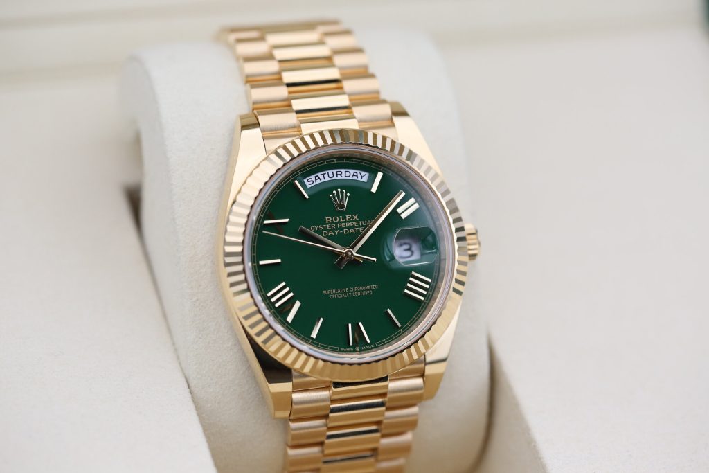 Rolex 228238 Green DAY-DATE 40mm 2025