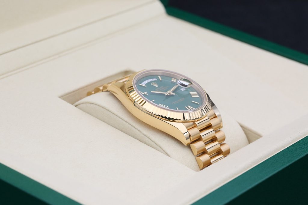 Rolex 228238 Green DAY-DATE 40mm 2025