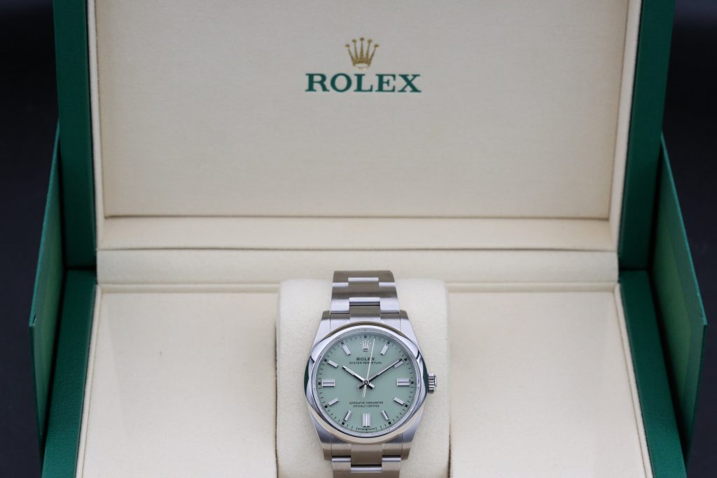 Rolex 126000 Pistachio OYSTER PERPETUAL 36mm 2025