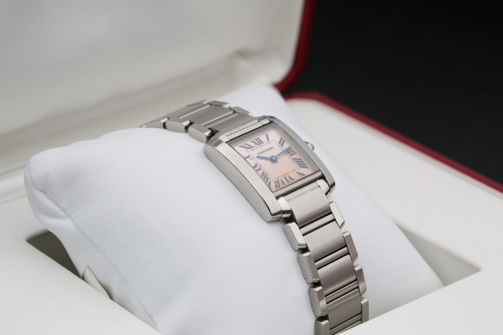 Cartier 2384 Mother Of Pearl CARTIER TANK 25mm 2006