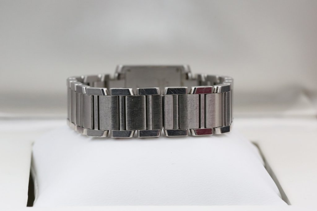 Cartier 2384 Mother Of Pearl CARTIER TANK 25mm 2006