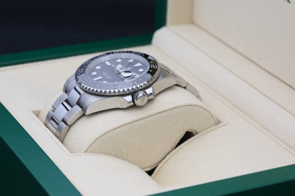 Rolex 126710GRNR Black GMT MASTER II 40mm 2024