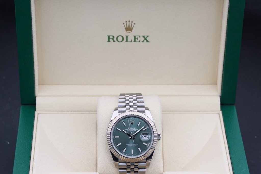 Rolex 126334 Mint Green DATEJUST 41mm 2023