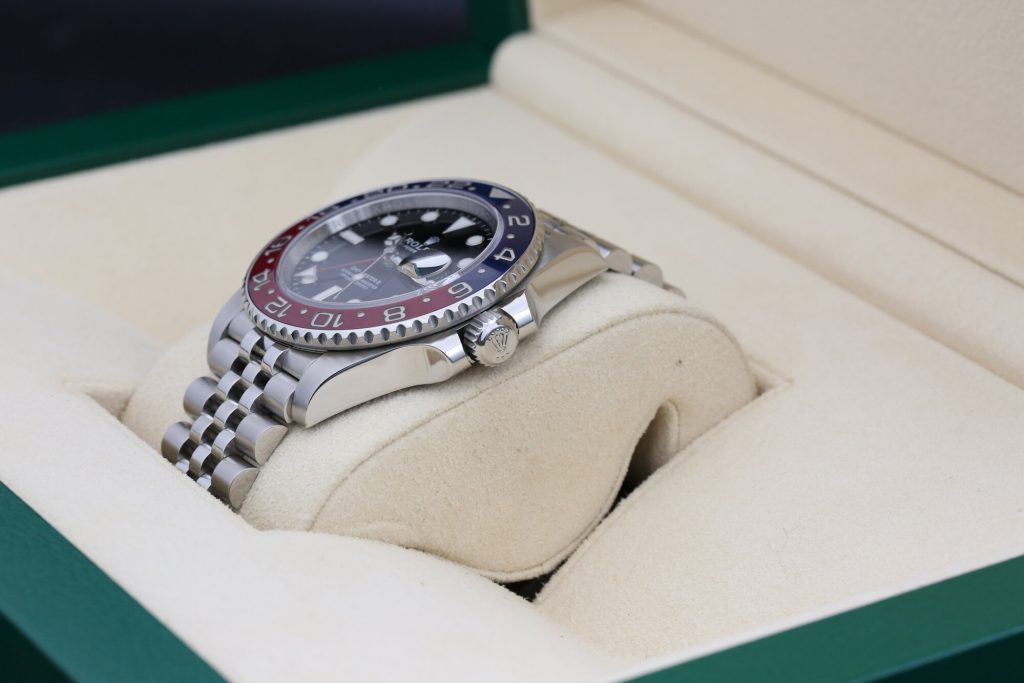 Rolex 126710BLRO Black GMT-MASTER II 40mm 2020 Pepsi