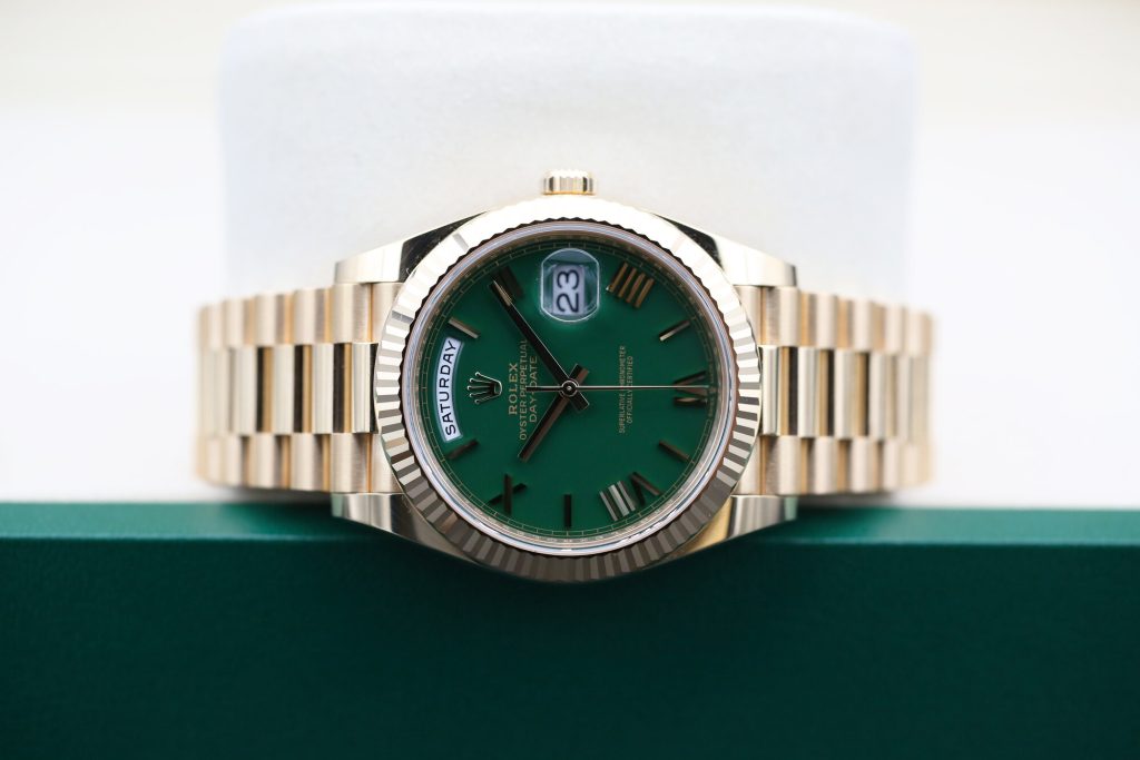 Rolex 228238 Green DAY-DATE 40mm 2025
