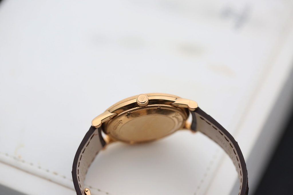 Jaeger-LeCoultre  155.2.9 White GENTILHOMME 35.5mm