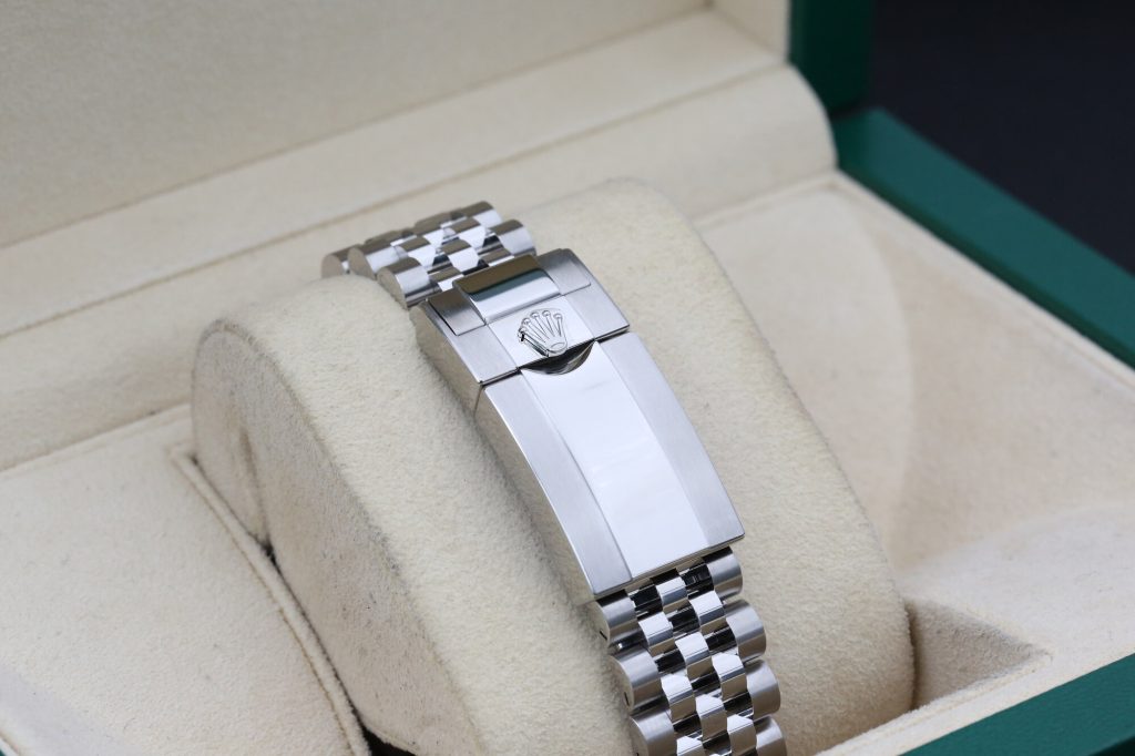 Rolex 126710GRNR Black GMT MASTER II 40mm 2024 Bruce Wayne