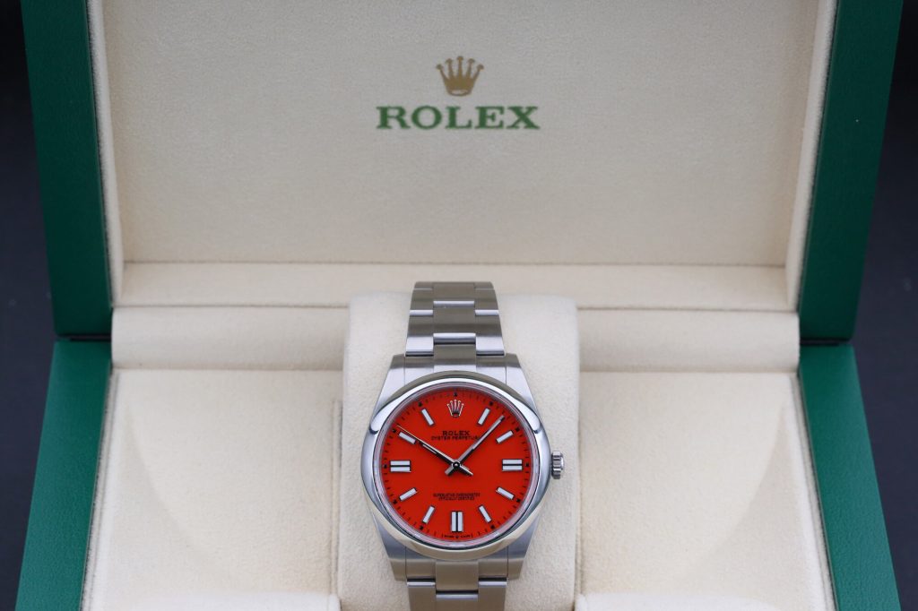 Rolex 124300 Red OYSTER PERPETUAL 41mm 2022