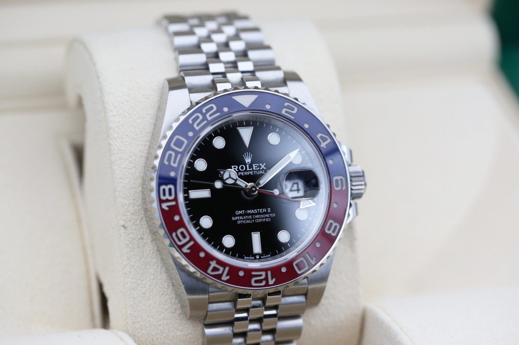 Rolex 126710BLRO Black GMT-MASTER II 40mm 2021 Pepsi