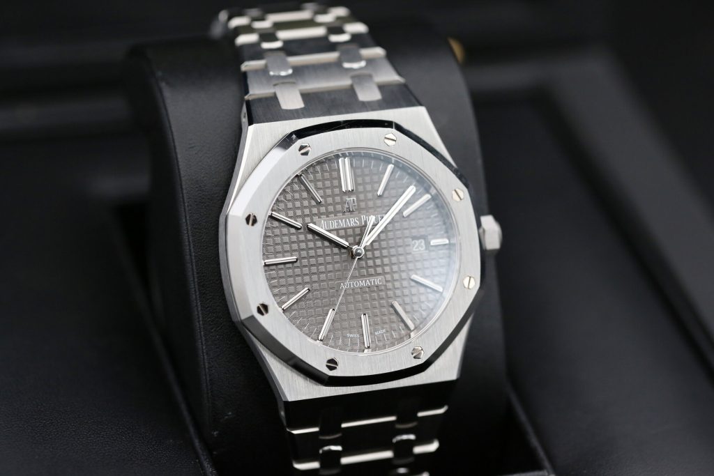 Audemars Piguet 15400ST.OO.1220ST.04 Grey ROYAL OAK  41mm 2019