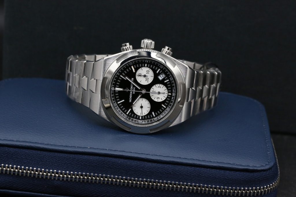 Vacheron Constantin 5520V/210A-B481 Black OVERSEAS  42.5mm 2025