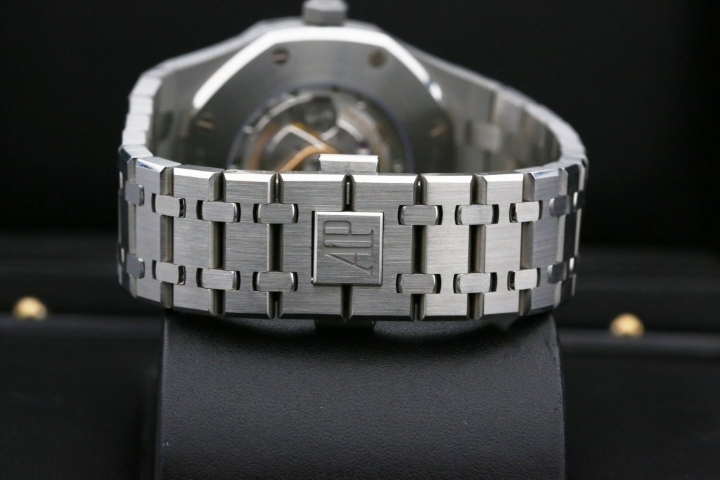 Audemars Piguet 15400ST.OO.1220ST.04 Grey ROYAL OAK  41mm 2019