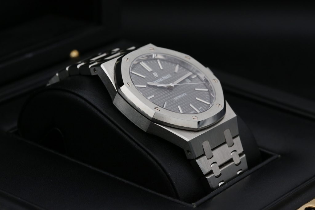 Audemars Piguet 15400ST.OO.1220ST.04 Grey ROYAL OAK  41mm 2019