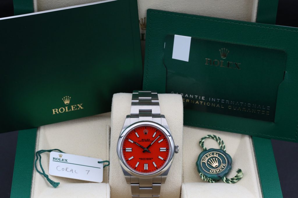 Rolex 124300 Red OYSTER PERPETUAL 41mm 2022