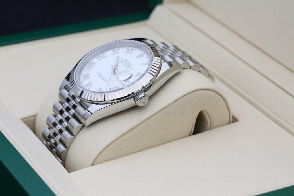 Rolex 126334 White Roman DATEJUST 41mm 2025