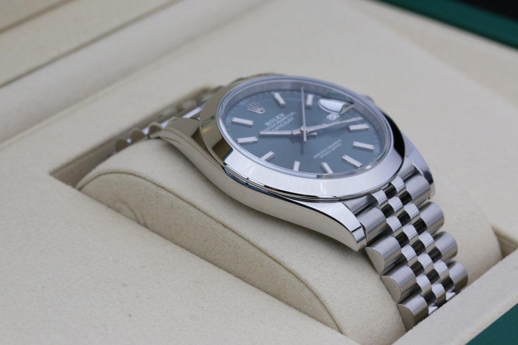 Rolex 126300 Mint Green DATEJUST 41mm 2025