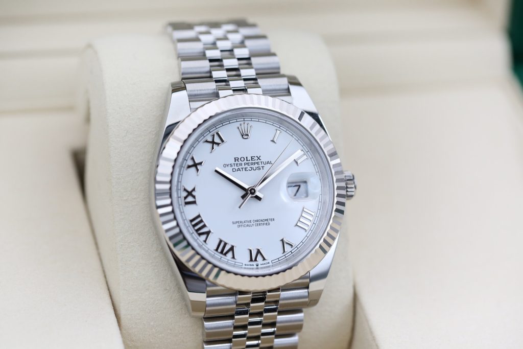 Rolex 126334 White Roman DATEJUST 41mm 2025