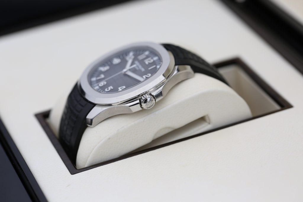 Patek Philippe 5167A-001 Charcoal Grey AQUANAUT 40mm 2020