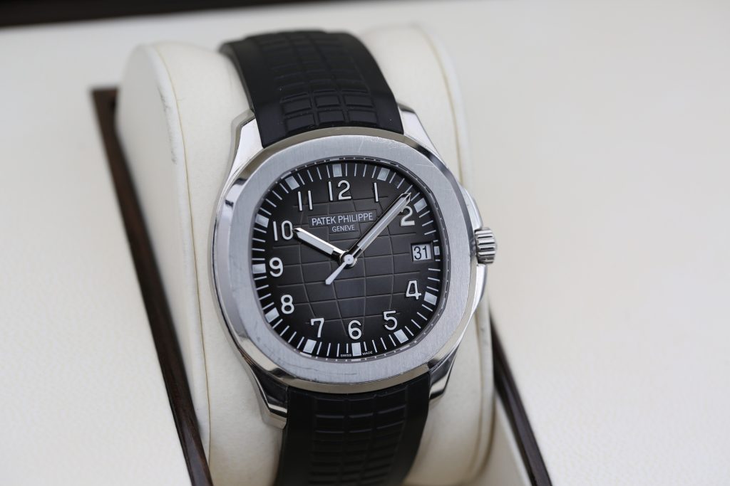 Patek Philippe 5167A-001 Charcoal Grey AQUANAUT 40mm 2020