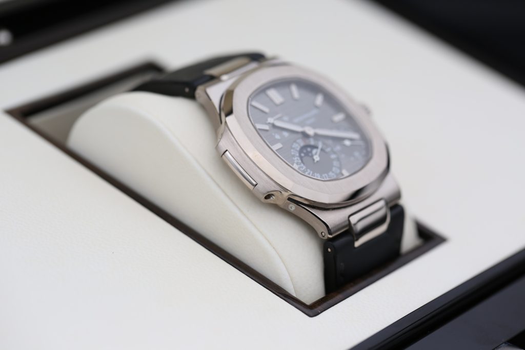Patek Philippe 5712G-001 Grey NAULITUS 40mm 2008
