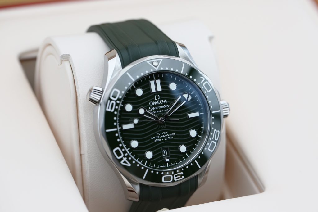 Omega 210.32.42.20.10.001 Green SEAMASTER  42mm 2026