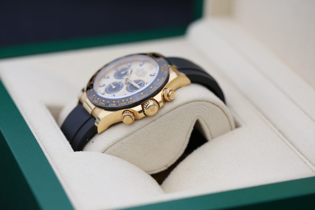 Rolex 116518LN Black DAYTONA 40mm 2018 PIKACHU