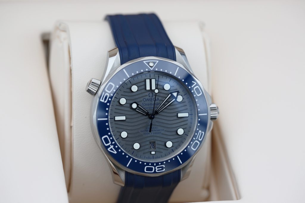 Omega 210.32.42.20.06.001 Chrome SEAMASTER 42mm 2022