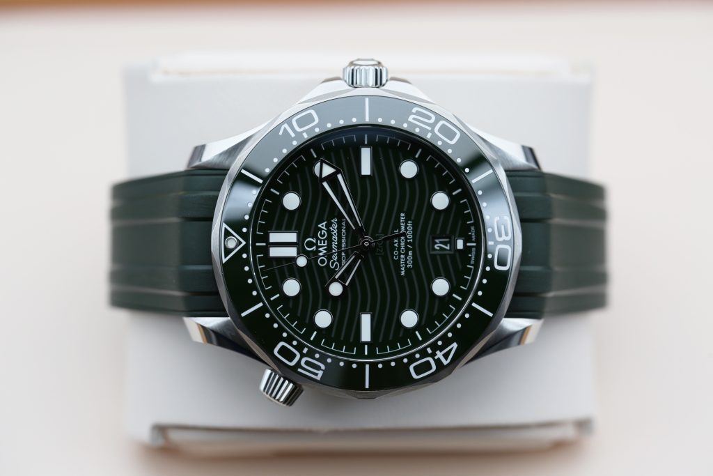 Omega 210.32.42.20.10.001 Green SEAMASTER  42mm 2026