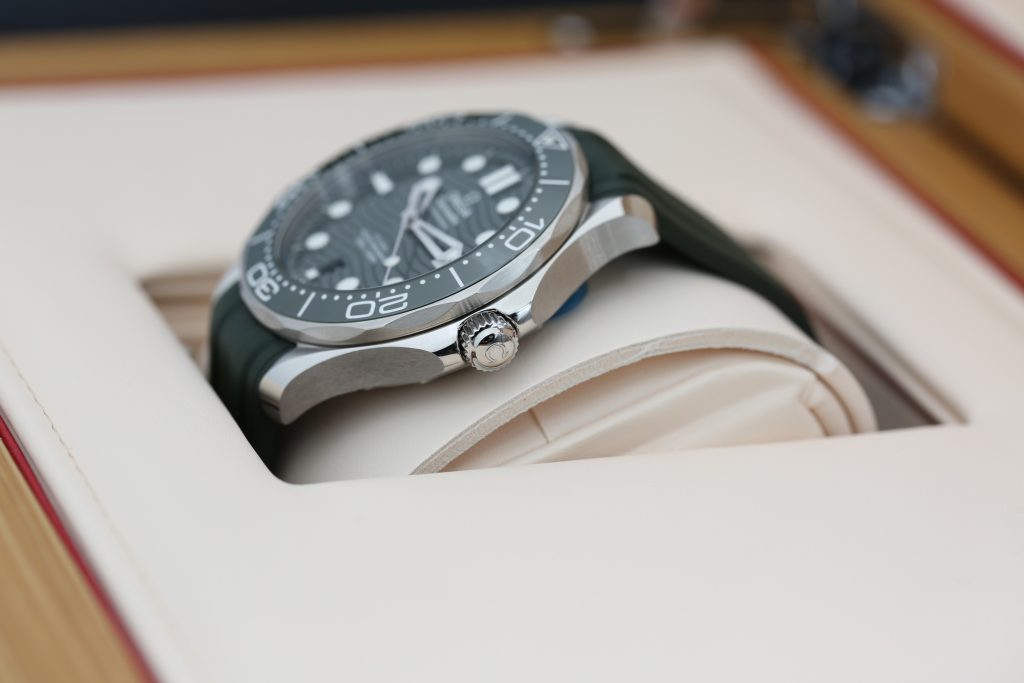 Omega 210.32.42.20.10.001 Green SEAMASTER  42mm 2026