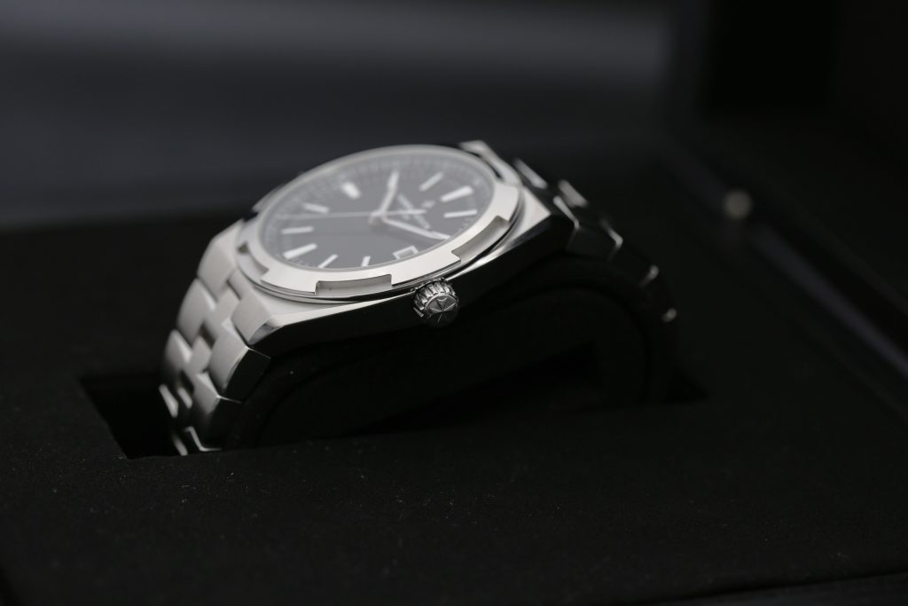 Vacheron Constantin 4520V/210A-B483 Black OVERSEAS 41mm 2024