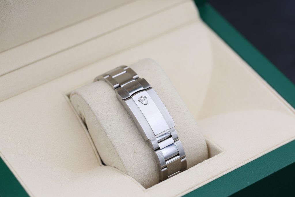 Rolex 115234 Blue OYSTER PERPETUAL DATE 34mm 2019