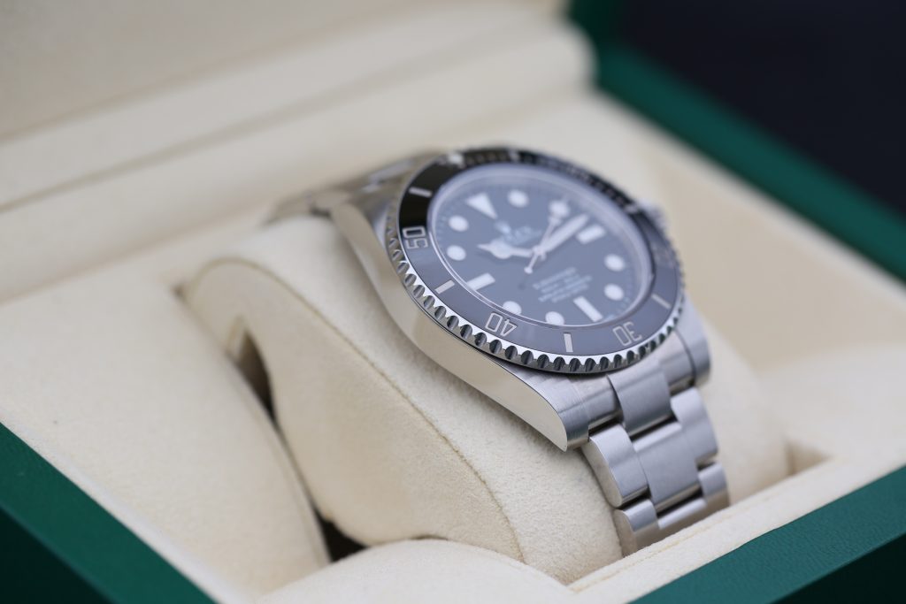 Rolex 114060 Black SUBMARINER 40mm 2017