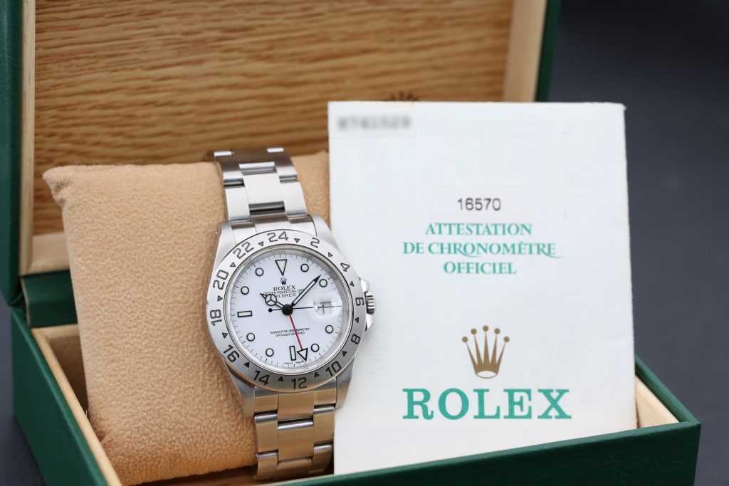 Rolex 16570 White EXPLORER II 40mm 2000