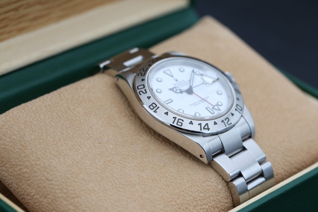 Rolex 16570 White EXPLORER II 40mm 2000