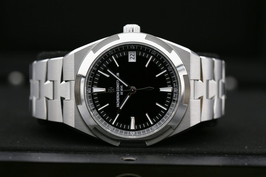 Vacheron Constantin 4520V/210A-B483 Black OVERSEAS 41mm 2024