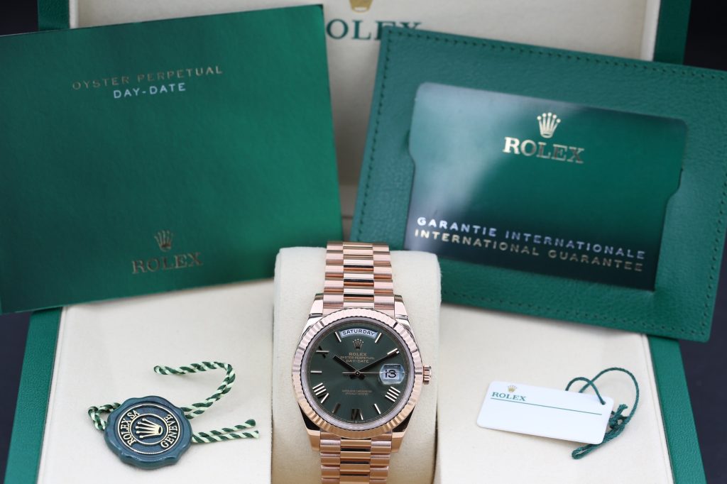 Rolex 228235 Olive DAY-DATE 40mm 2025