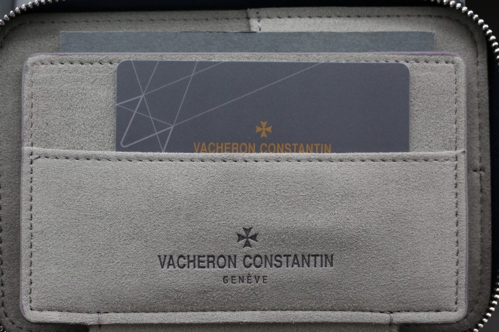 Vacheron Constantin 5520V/210A-B481 Black OVERSEAS  42.5mm 2025