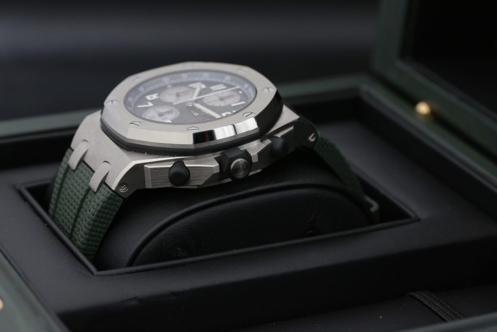 Audemars Piguet 26238TI.OO.A056CA.01 Green ROYAL OAK OFFSHORE  42mm 2022