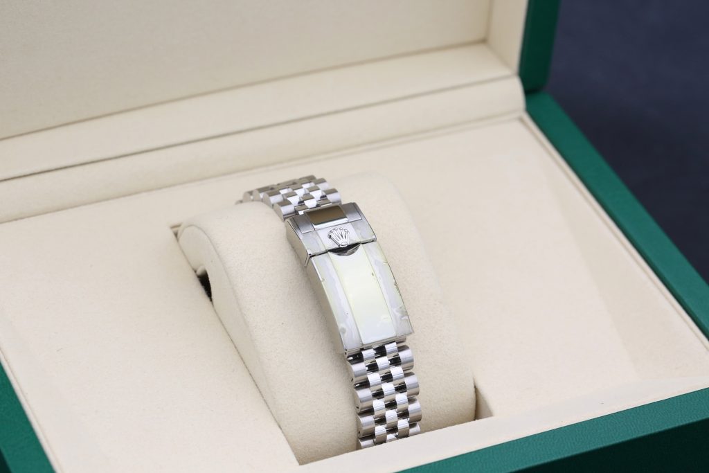Rolex 126710GRNR Black GMT MASTER II 40mm 2025 Bruce Wayne