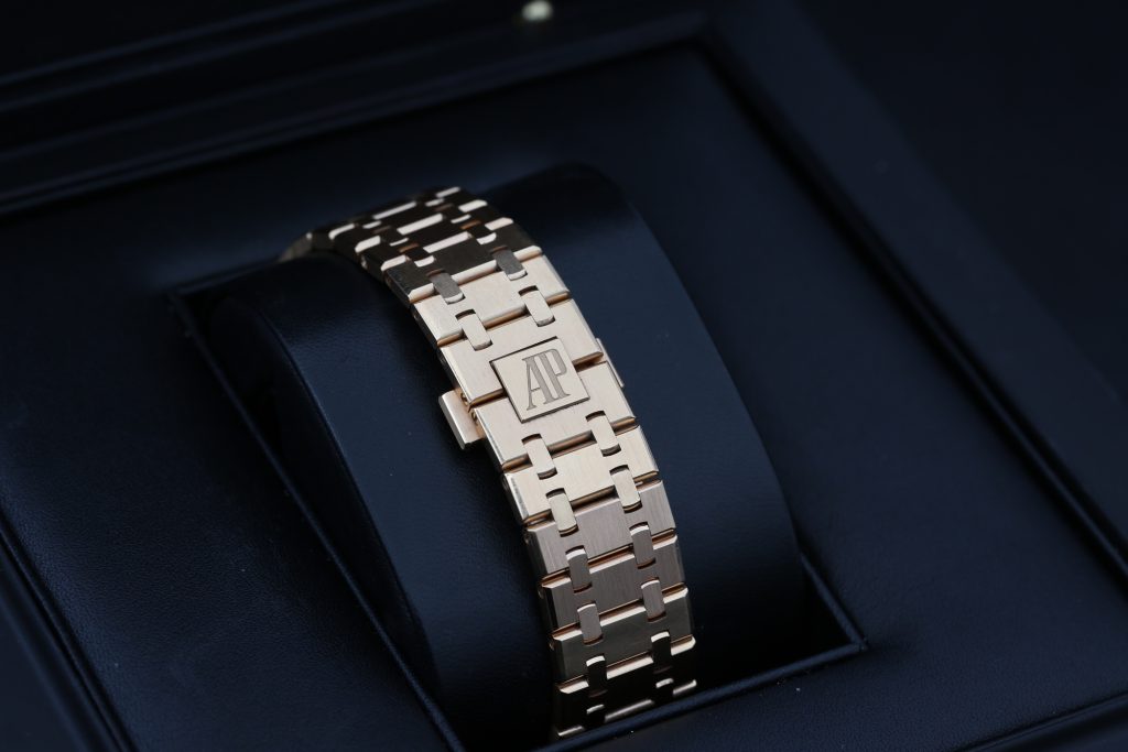 Audemars Piguet 26331OR.OO.1220OR.02 Chocolate ROYAL OAK 41mm 2018