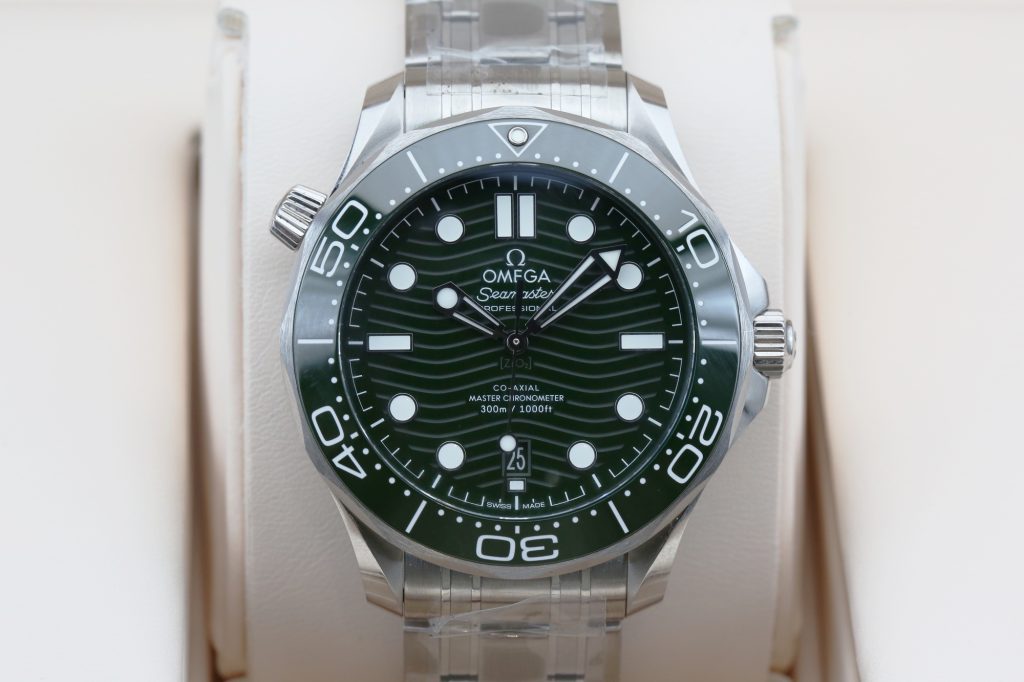 Omega 210.30.42.20.10.001 Green SEAMASTER 42mm 2026