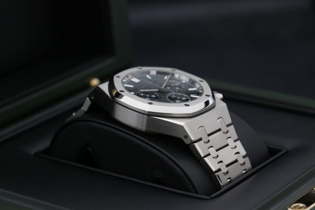 Audemars Piguet 26240ST.OO.1320ST.04 Green ROYAL OAK CHRONOGRAPH 41mm 2025
