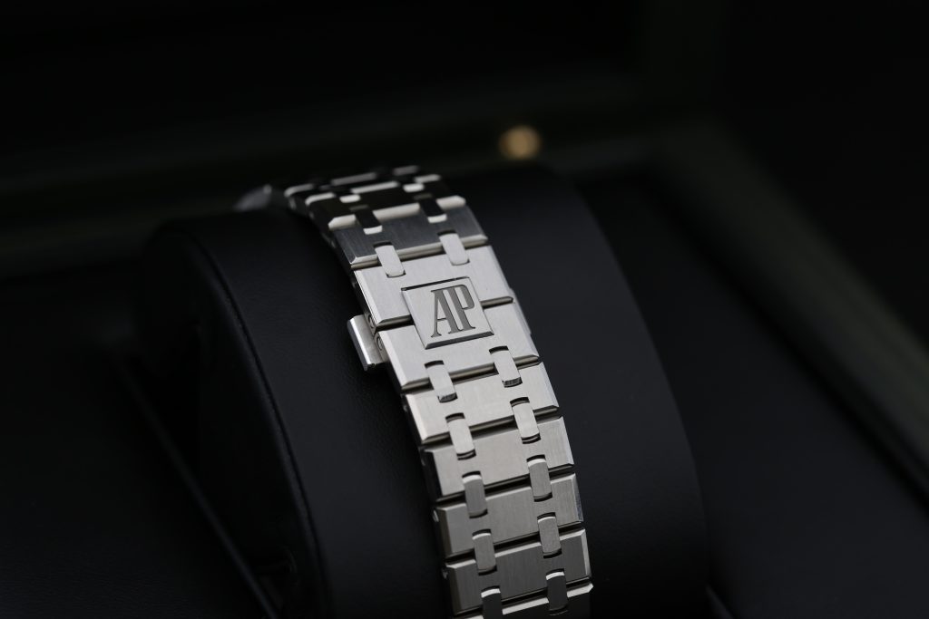 Audemars Piguet 26240ST.OO.1320ST.03 White ROYAL OAK CHRONOGRAPH  41mm 2022 50TH ANNIVERSARY
