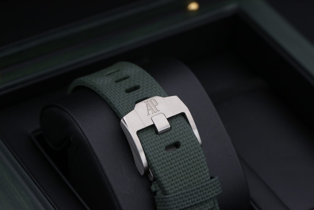 Audemars Piguet 26238TI.OO.A056CA.01 Green ROYAL OAK OFFSHORE  42mm 2022