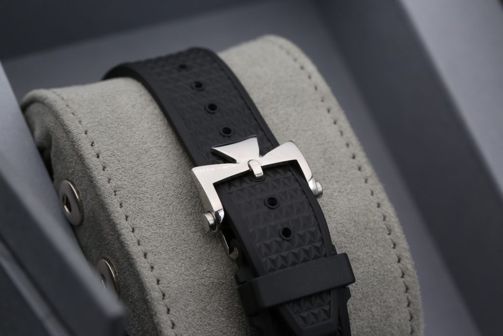 Vacheron Constantin 5520V/210A-B481 Black OVERSEAS  42.5mm 2025