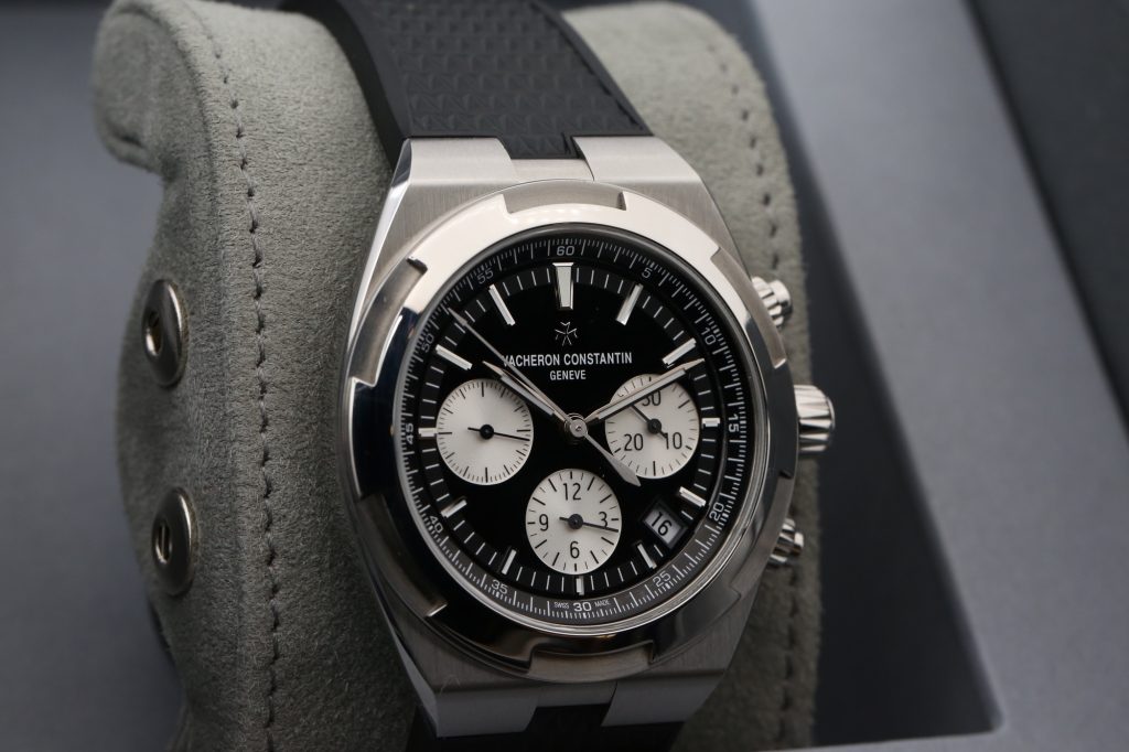 Vacheron Constantin 5520V/210A-B481 Black OVERSEAS  42.5mm 2025