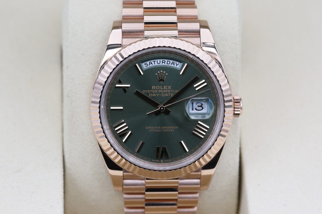 Rolex 228235 Olive DAY-DATE 40mm 2025