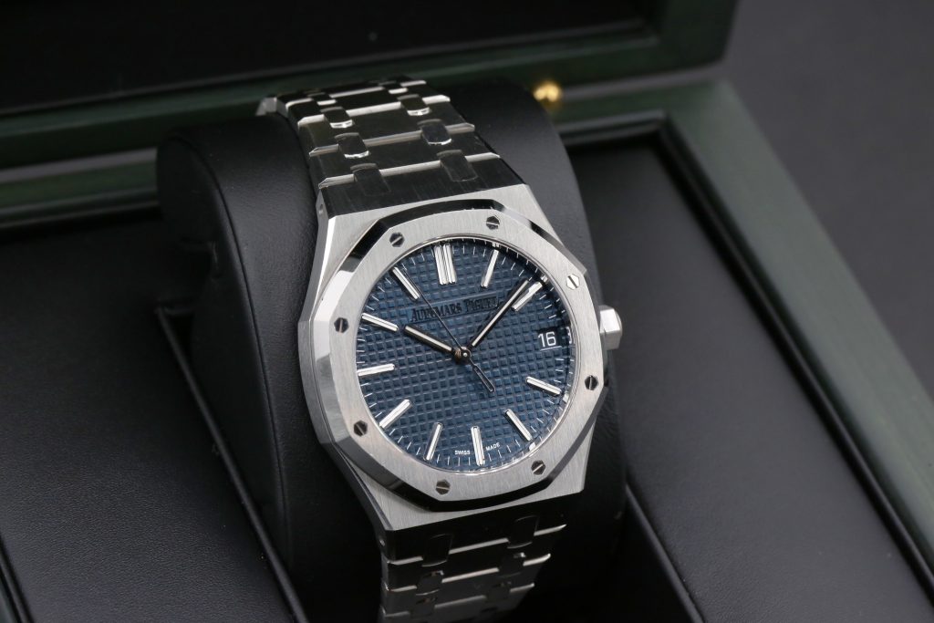 Audemars Piguet 15510ST.OO.1320ST.01 Blue ROYAL OAK  41mm 2022 50TH ANNIVERSARY