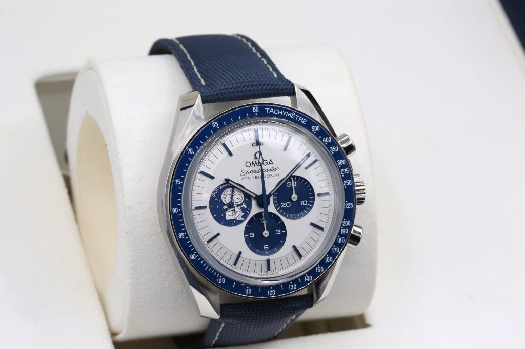 Omega 310.32.42.50.02.001 Snoopy SPEED MASTER SNOOPY 42mm 2026 Snoopy